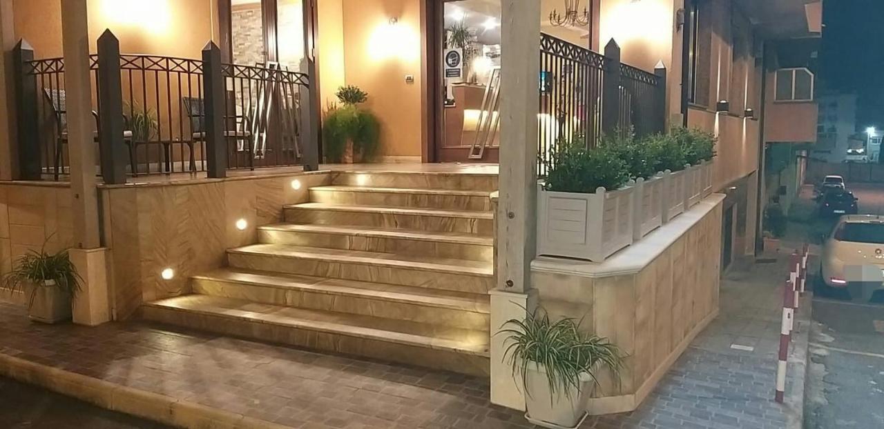 Hotel La Conca فيلاّ سان جيوفاني المظهر الخارجي الصورة